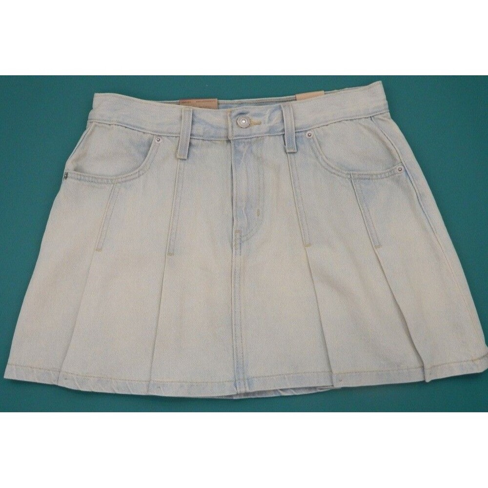 Levi's Women's Pleated Mini Skirt Size 28 Hi-Rise Length 15” 100% Cotton NWT 60$